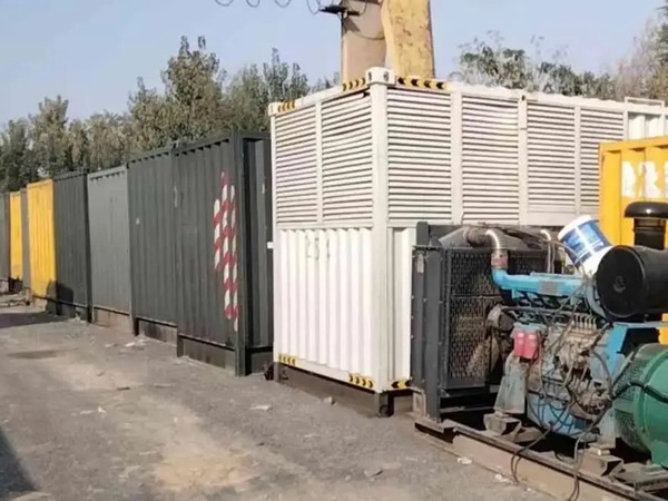 石棉200KW柴油发电机机组每小时油耗是多少？