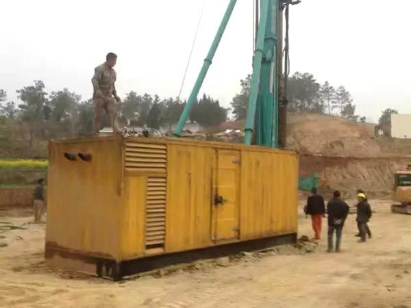 石棉如何判断水冷式机油散热器密封件是否需要更换？